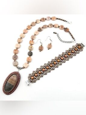 Handmade Beaded Jewelry Set